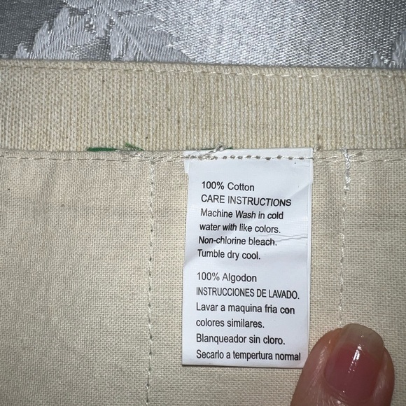 St. Patrick’s Day table runner - Picture 4 of 6